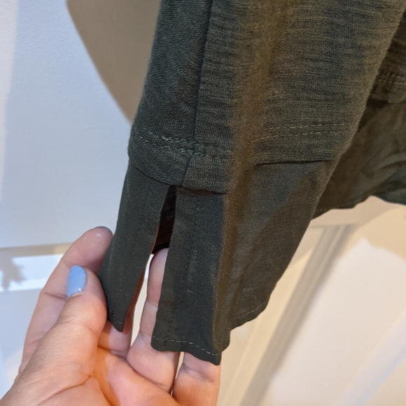 Vince Camuto top xs - Picture 12 of 12